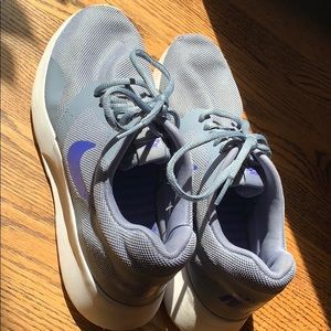 Nike tennis shoes
